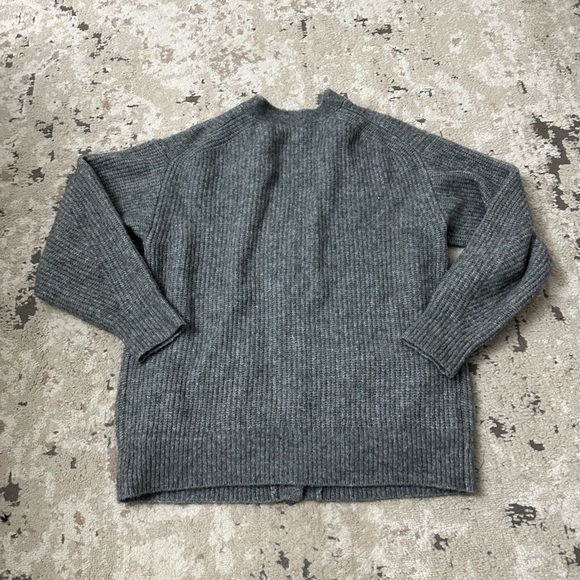 Aritzia Wilfred Cardigan Size Large - Gray - Picture 2 of 3